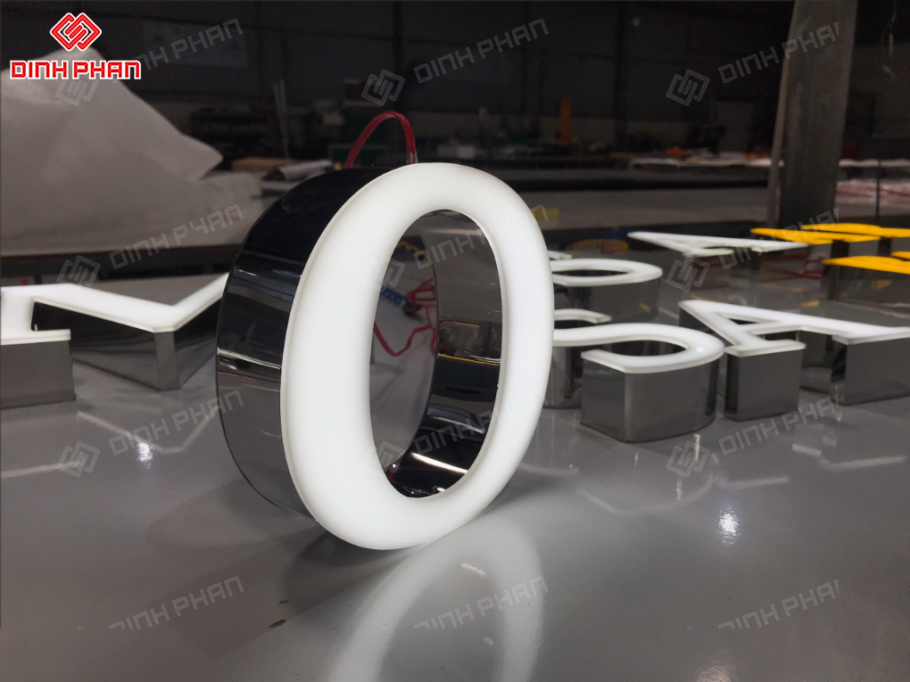 Thi công chữ inox đèn LED tại Daklak chuyên nghiệp, giá rẻ Thi công chữ inox đèn LED tại Daklak