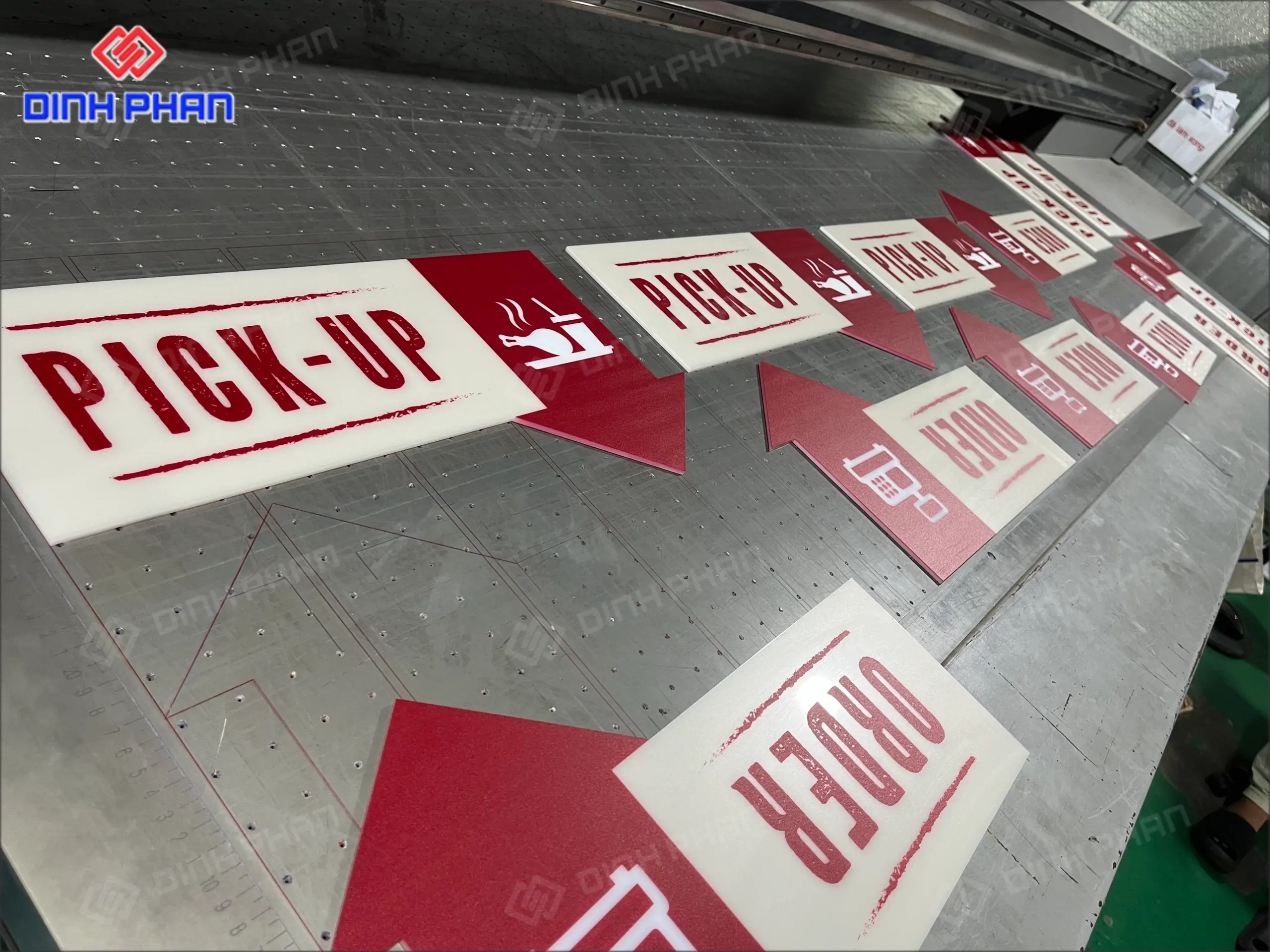 Dịch vụ in UV BMT uy tín, giá rẻ Dịch vụ in UV BMT