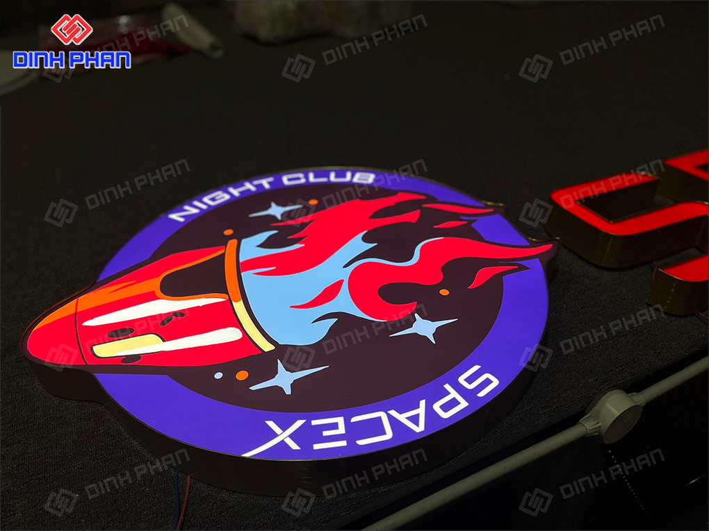 Gia công chữ nhôm Đắk Nông bền đẹp, sắc nét Bảng hiệu hộp đèn hông nhôm mặt mica