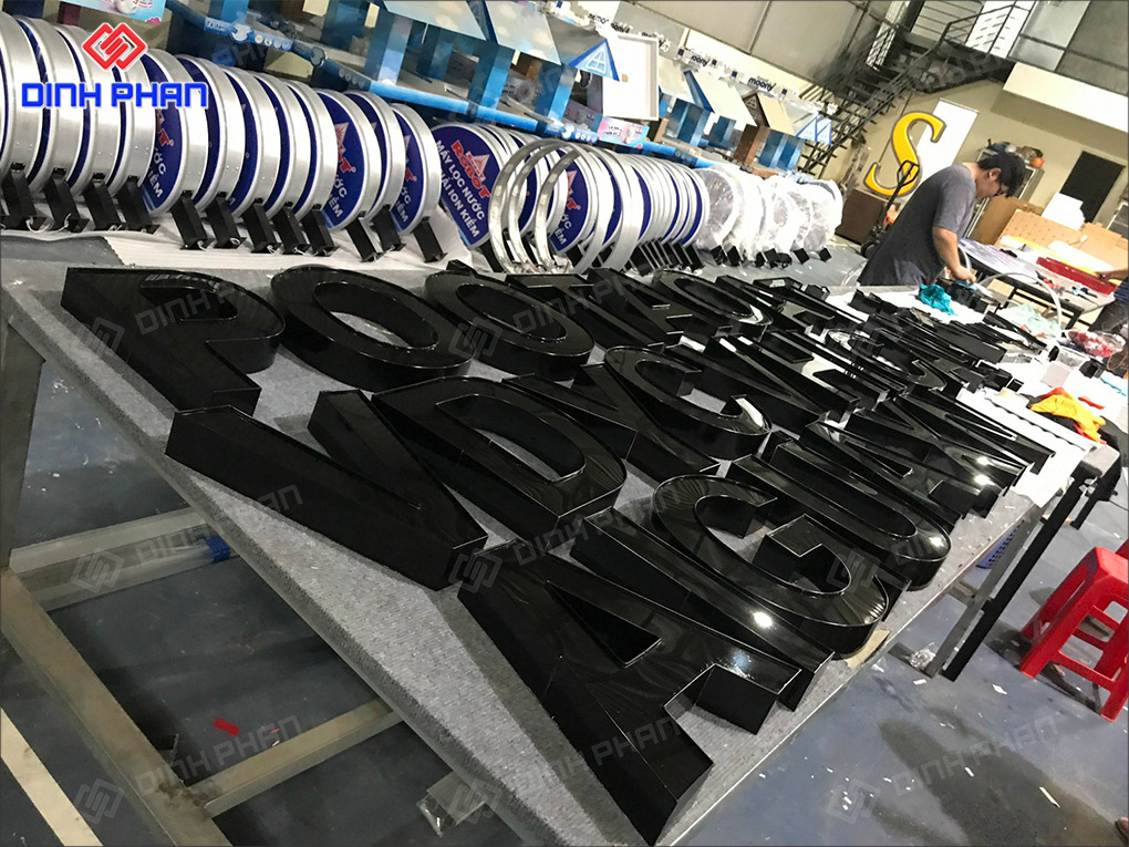 Chữ nhôm sơn tĩnh điện