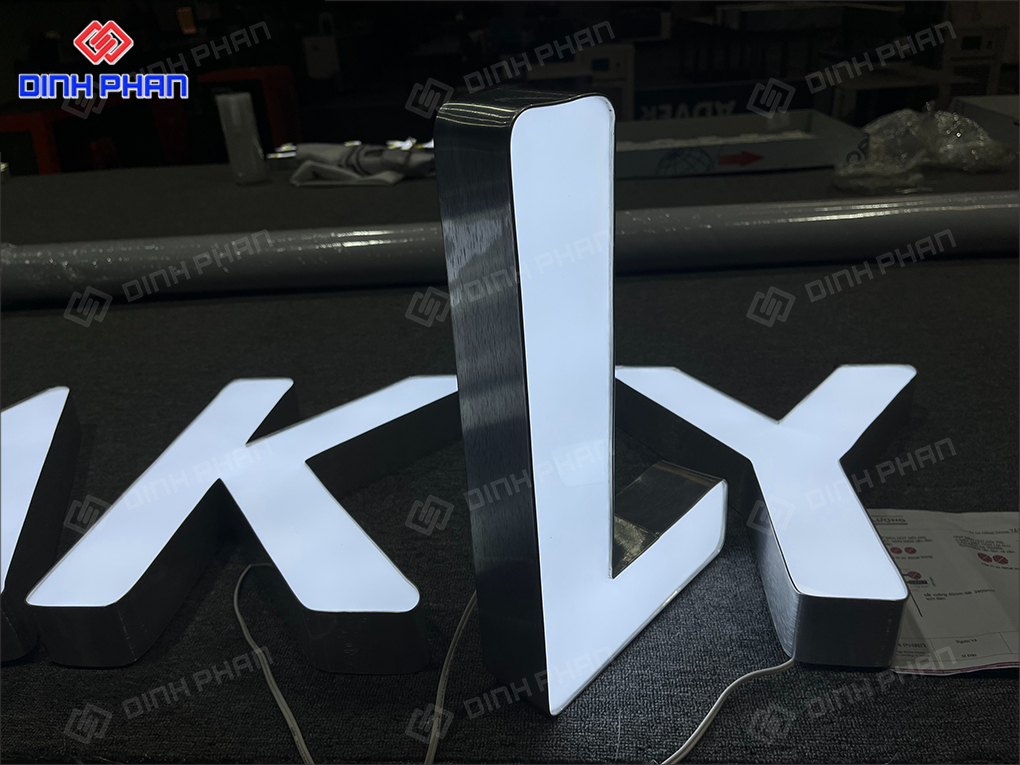 Gia công chữ nhôm Nha Trang bền đẹp, chất lượng cao Bộ chữ nhôm mica