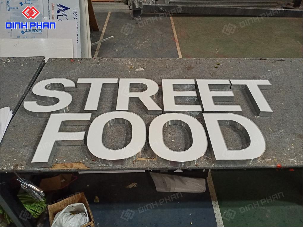 Gia công chữ nhôm Nha Trang bền đẹp, chất lượng cao Bộ chữ bảng hiệu nhôm mặt mica