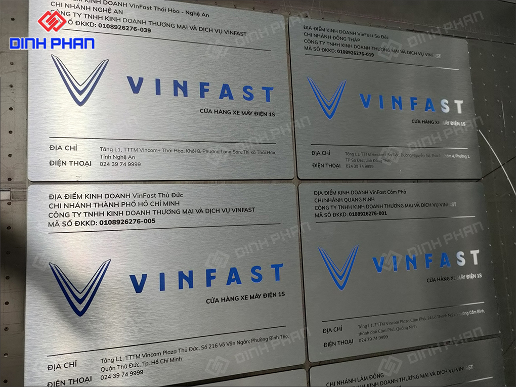 In UV alu Phú Yên sang trọng, bền đẹp Bảng tên Vinfast
