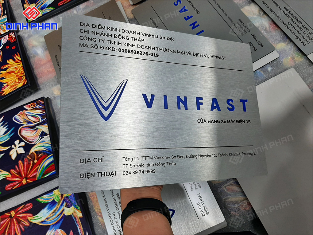 In UV alu Phú Yên sang trọng, bền đẹp Bảng hiệu công ty