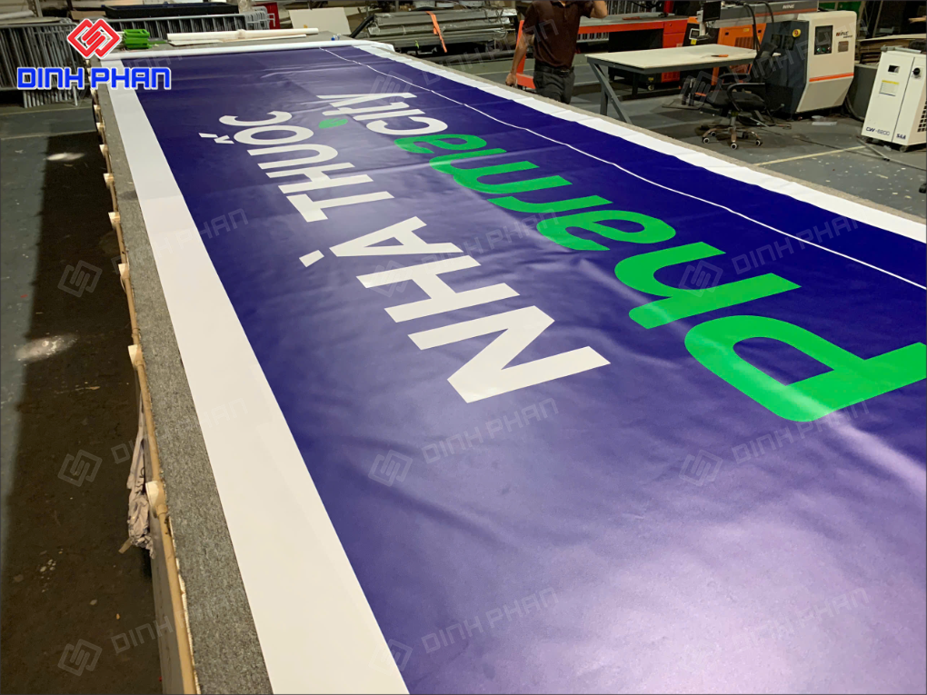 In UV cuộn giá rẻ tại BMT