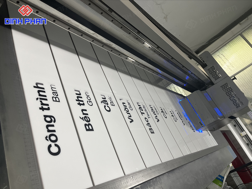 In UV Đà Lạt hiện đại, đa dạng chất liệu với giá tốt In UV phẳng