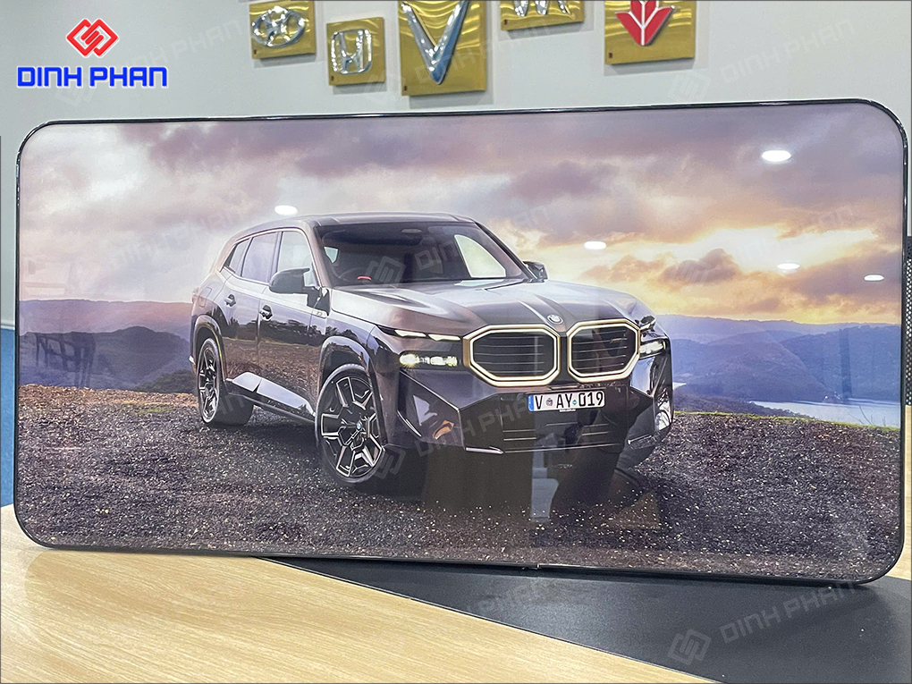 In UV mica Phú Yên cao cấp, bền đẹp cho quảng cáo hiện đại Tranh tráng gương in UV