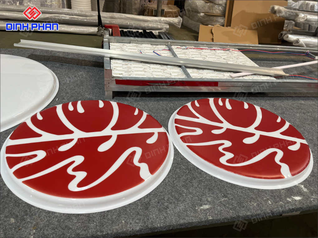 In UV trên mica tại Buôn Ma Thuột