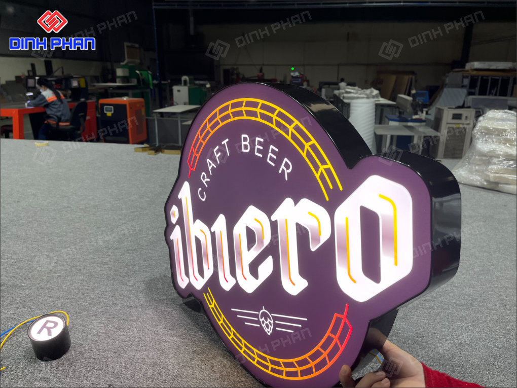 In UV trên mica tại Buôn Ma Thuột