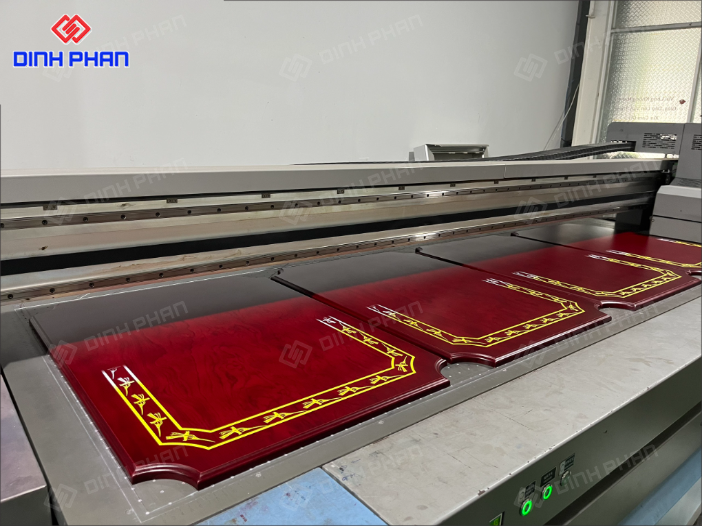 In UV trên mica tại Đắk Lắk