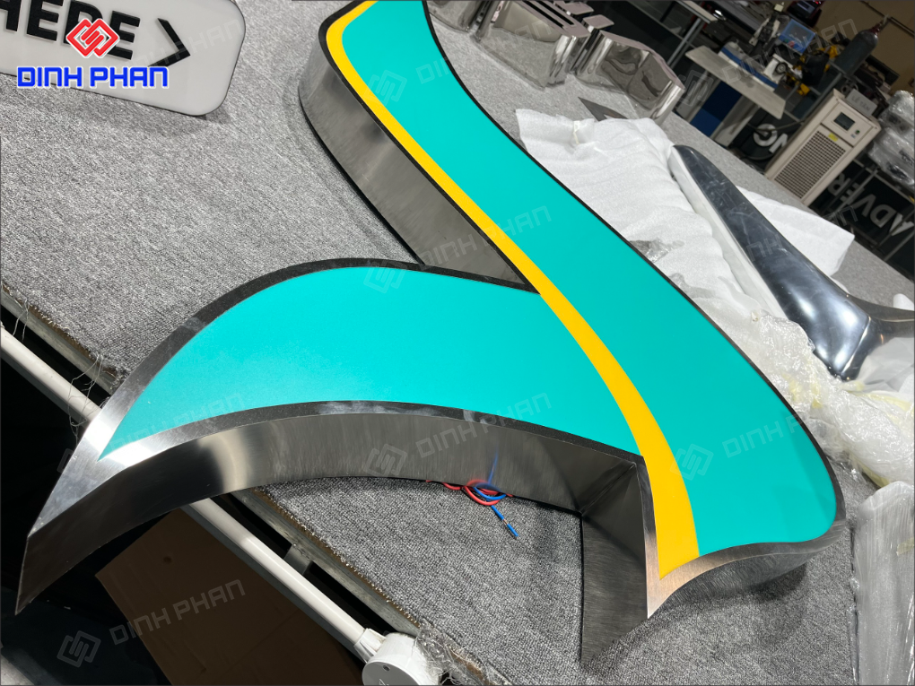 In UV trên mica tại Đắk Lắk