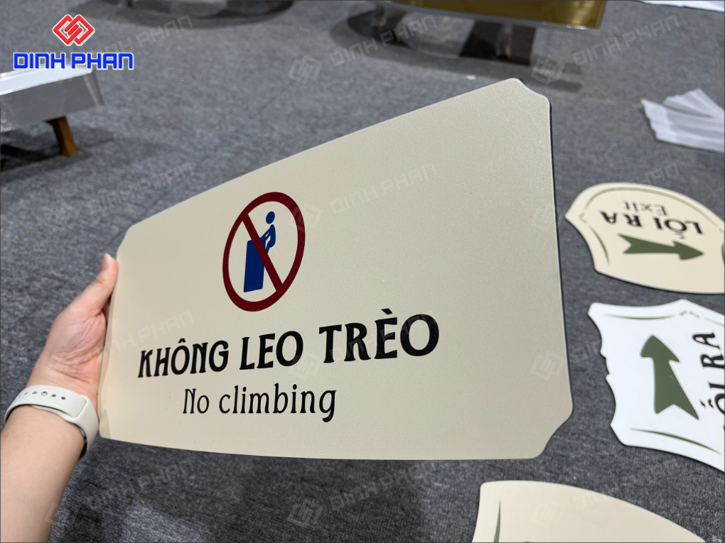 In UV trên mọi chất liệu Đắk Lắk