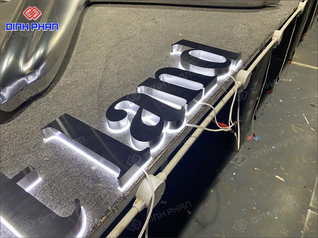 Làm chữ inox Lâm Đồng hiện đại, sang trọng Chữ inox trắng xước