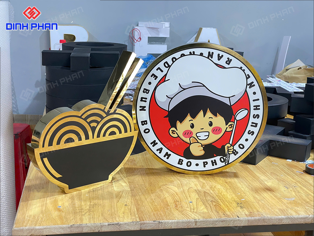 Làm chữ inox Lâm Đồng hiện đại, sang trọng Logo tiệm mì