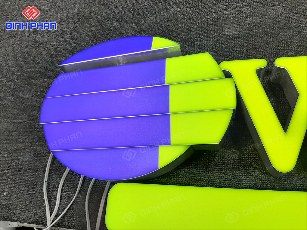 Làm chữ nhôm Đắk Nông bền đẹp, hiện đại Logo nhôm mặt mica sáng đèn