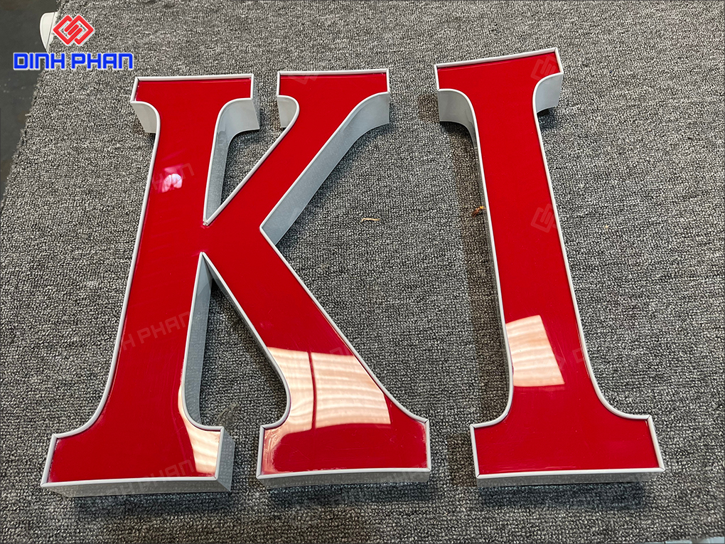 Chữ nhôm mặt mica 