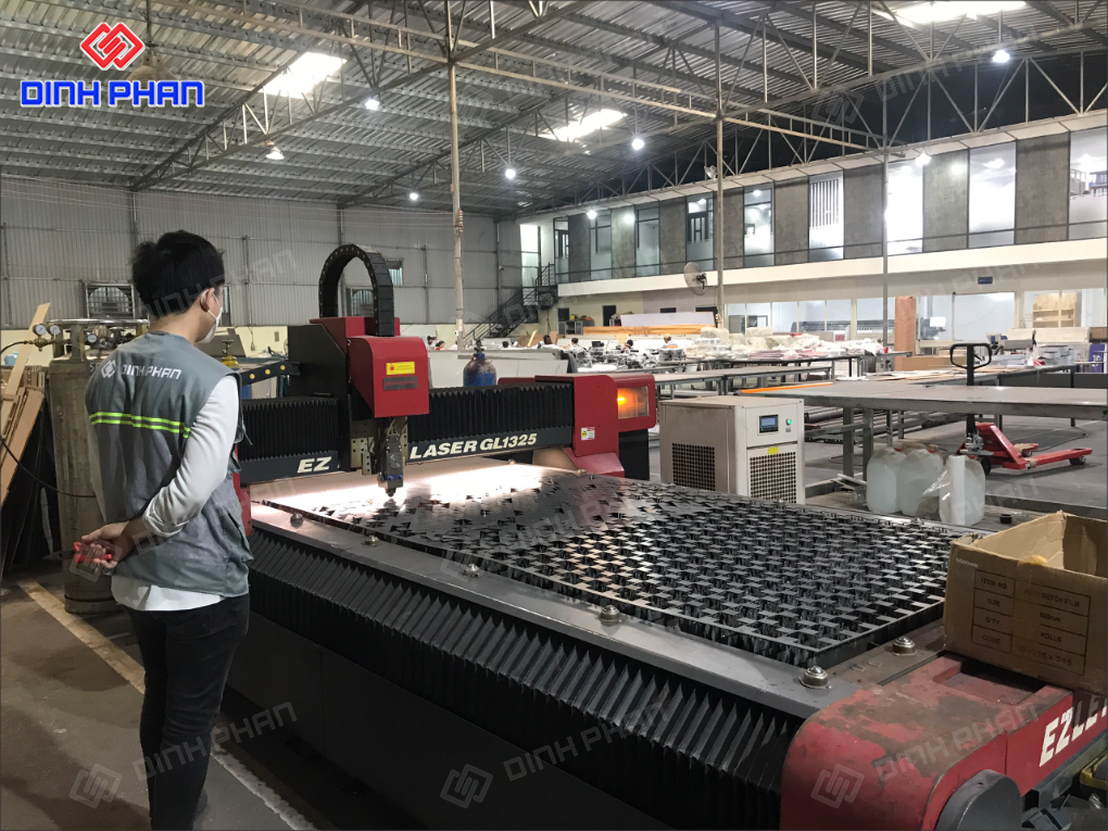 Cắt laser mica BMT