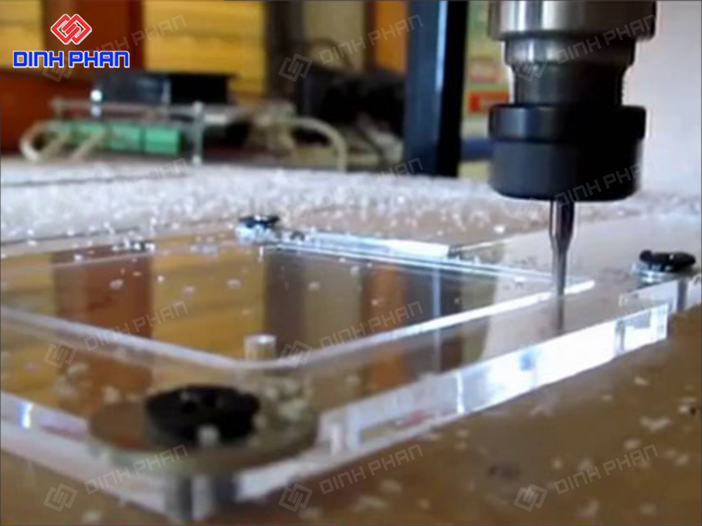 Gia công cắt CNC BMT