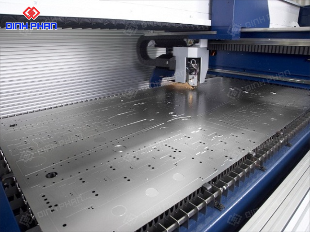 Gia công cắt CNC BMT