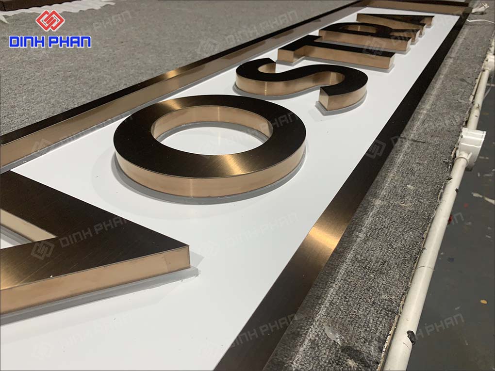 Chữ inox vàng xước 