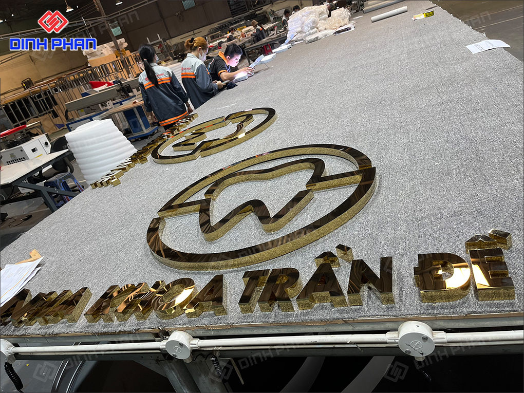 Bảng hiệu nha khoa 