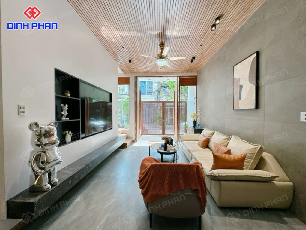 Dịch vụ đóng bàn ghế BMT theo yêu cầu uy tín, chất lượng cao