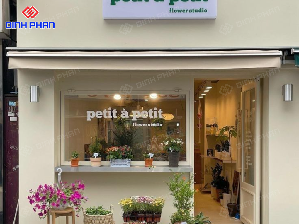 Tổng hợp mẫu thiết kế cửa hàng BMT hiện đại, giá tốt