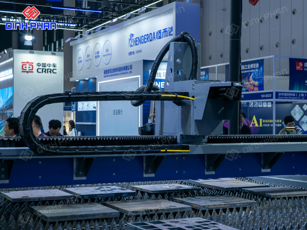 Dịch vụ cắt Fiber BMT chuyên nghiệp & giá tốt