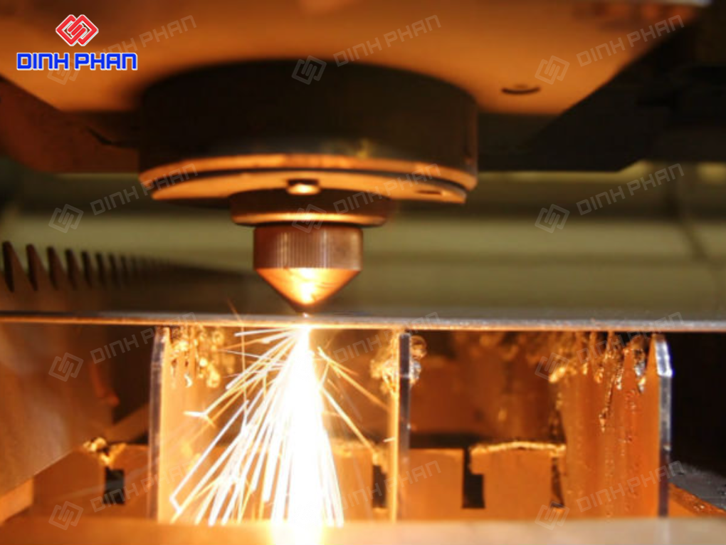 Dịch vụ cắt Fiber Đắk Lắk: cắt sắt, inox, thép tấm chính xác