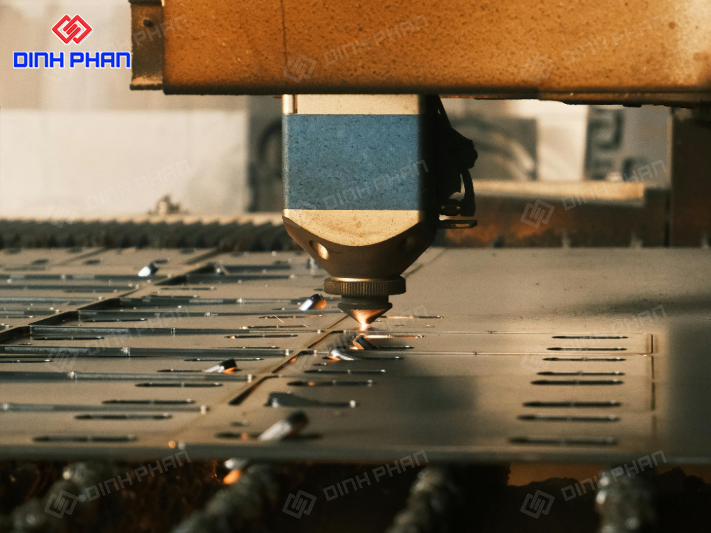 Cắt tôn tấm Đắk Lắk bằng máy CNC: Chính xác, ít ba via