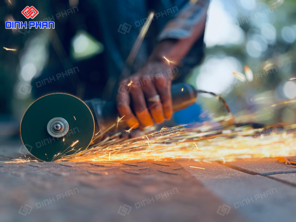 Cắt tôn tấm Đắk Lắk bằng máy CNC: Chính xác, ít ba via