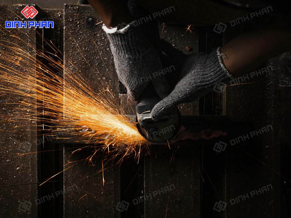 Cắt tôn tấm Đắk Lắk bằng máy CNC: Chính xác, ít ba via