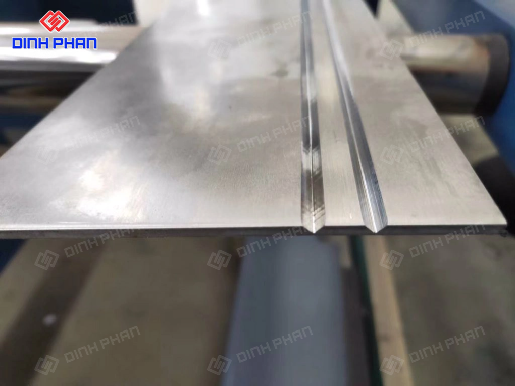 Gia công kim loại tấm BMT công nghệ cao, chất lượng